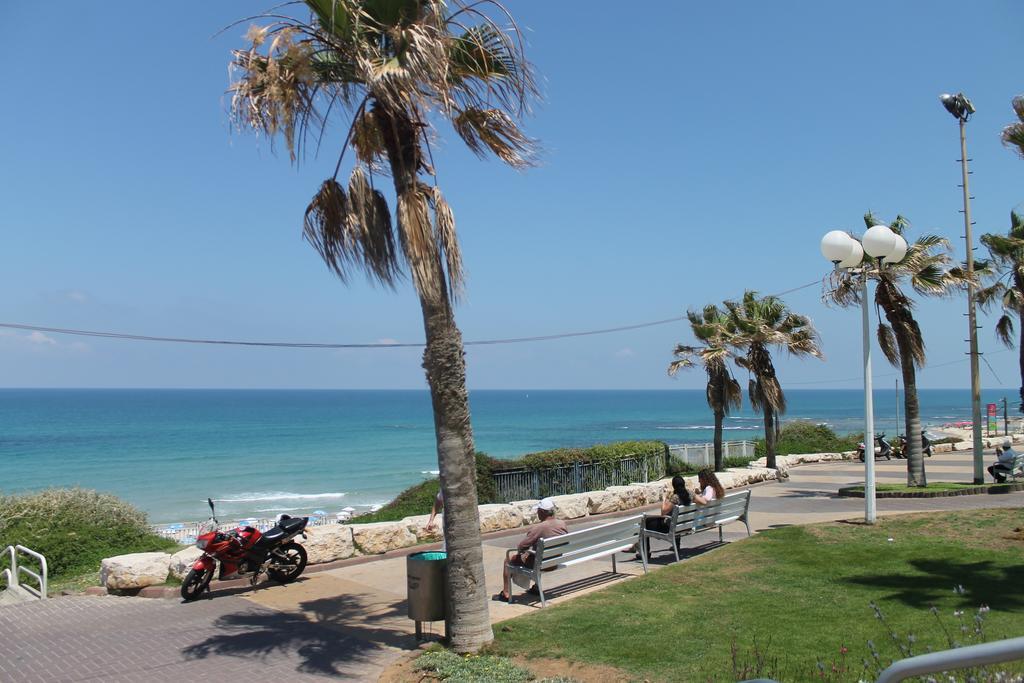Arlozorov Bat Yam Beach Room photo